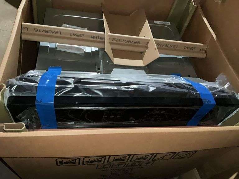 New whirlpool wall oven – located garage