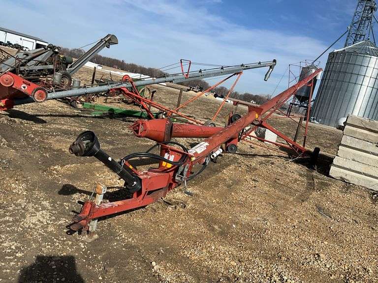 Feterl 8"x60 Auger 

**Manual in shop