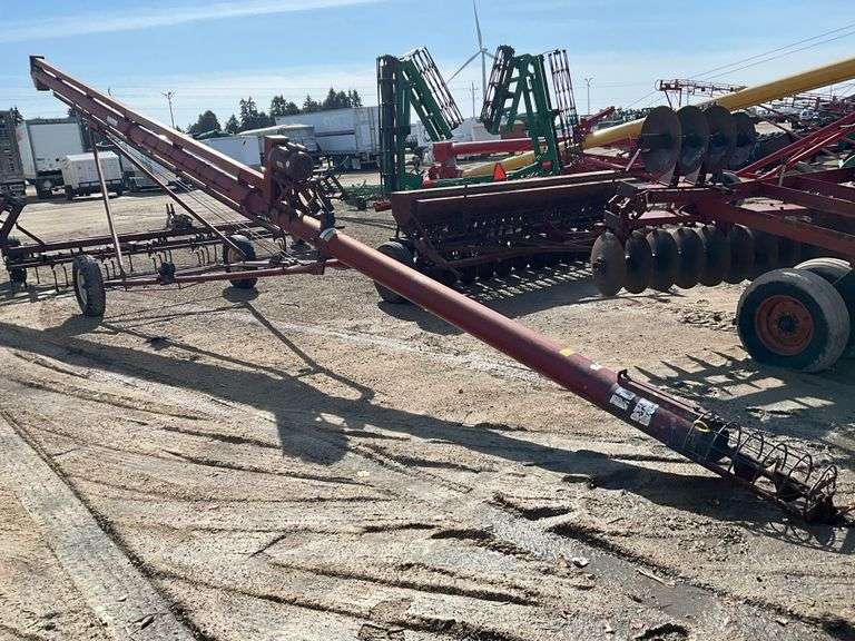 Kewanee 8"x41ft Electric load out auger