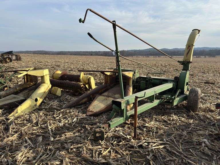 John Deere 3800 Forage Harvester, 1000PTO, (2) 2 R