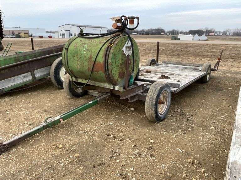 Lowboy wagon w/fuel tank