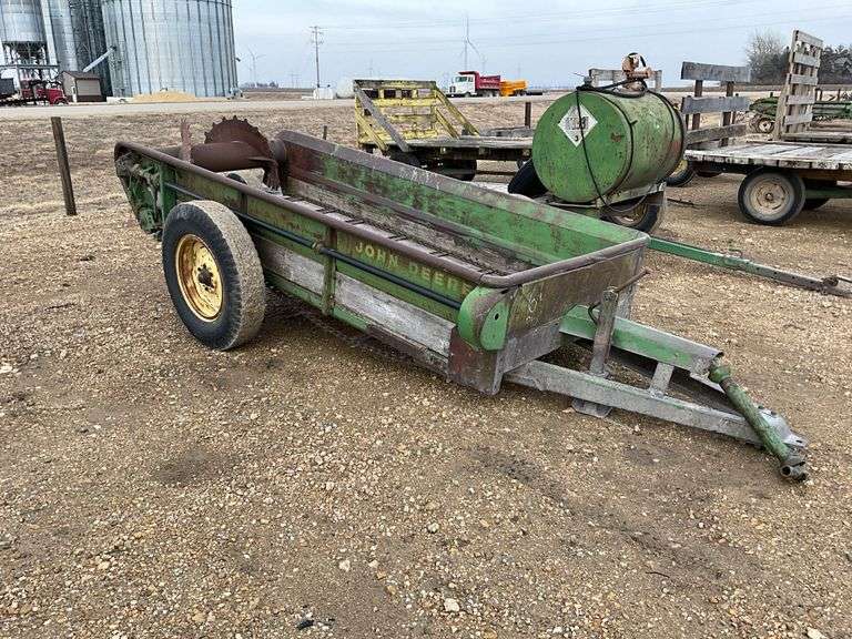 JD manure spreader