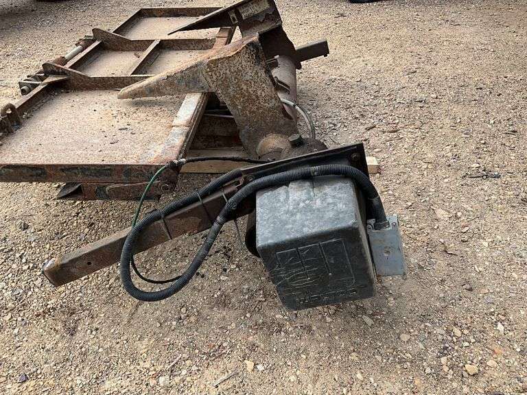 Hydraulic Lift Gate