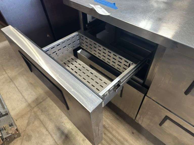 True Model TUC-48F-D-4 Undercounter Freezer, 4 Section, 4 Drawers, on Wheel