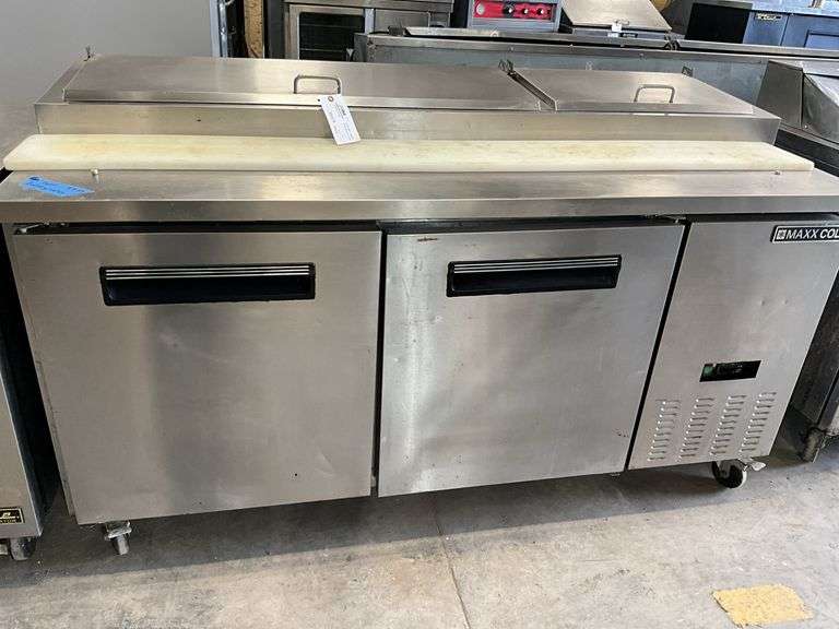 Maxx Cold Model MXCPP70 Refrigerated Pizza Prep Table, Raised Riser, 70" Lo