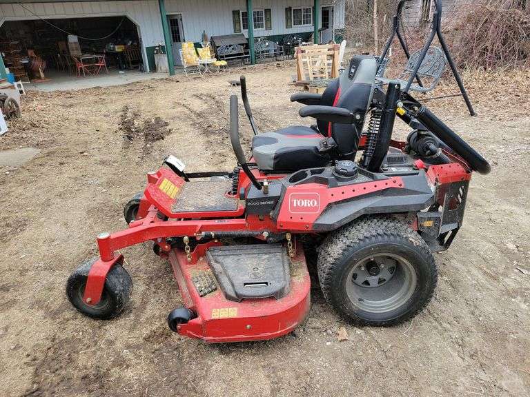 Online Only Estate Auction For The Harold and Patricia Schweisthal Estates 