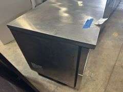 True Model TUC-48F-D-4 Undercounter Freezer, 4 Section, 4 Drawers, on Wheel