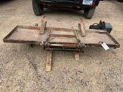 Hydraulic Lift Gate