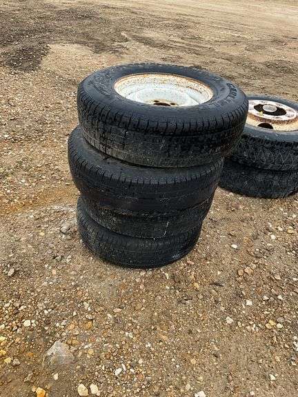 (4) 225/75R15