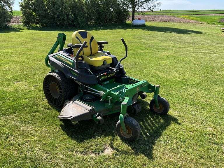 John Deere Z920M mower. updated hours 285 54" deck, Gas Kawasaki, with Twee