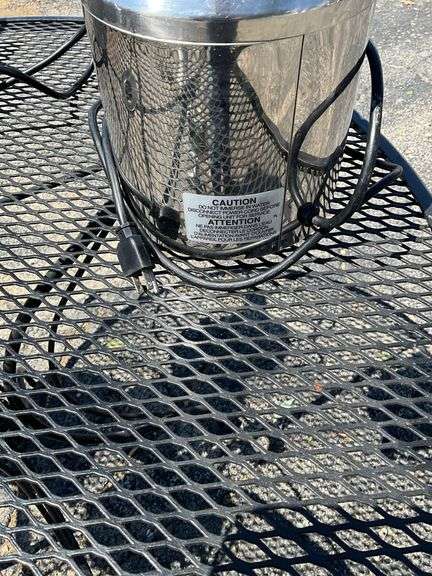 Table Top Warmer Server, Hand Pump, 110V, NSF, Hot Carmel, Located at 21920