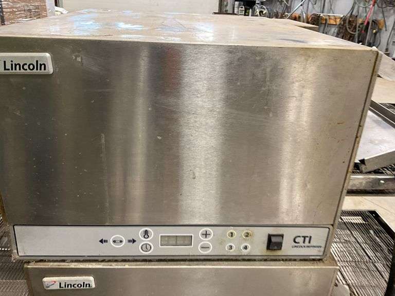 CTI Lincoln Impinger Pizza Oven, 220V - in working order when removed (has 