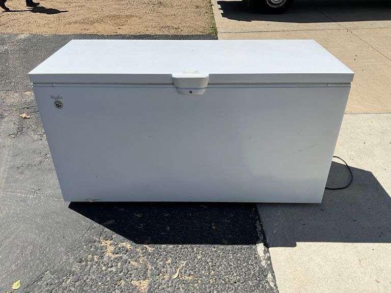 Whirlpool Chest Freezer, Model #WZC3122DW01, 110V,