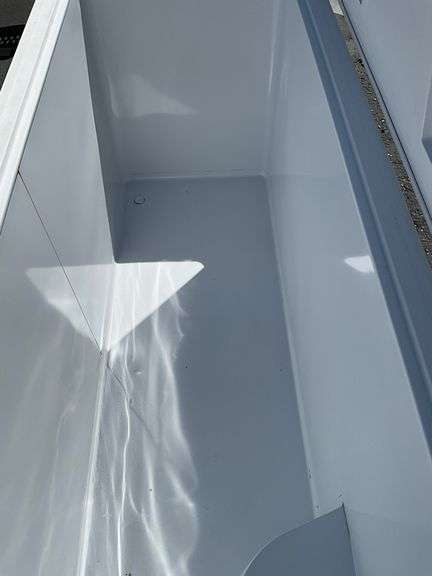 Whirlpool Chest Freezer, Model #WZC3122DW01, 110V,