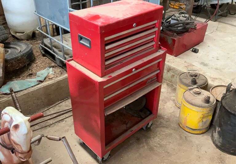 Ace hardware top & bottom tool box 

Building #2