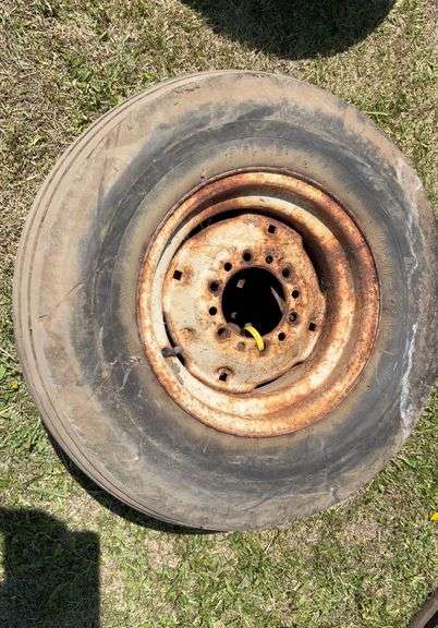 (1) 9.5L-15 tire on 6 bolt rim