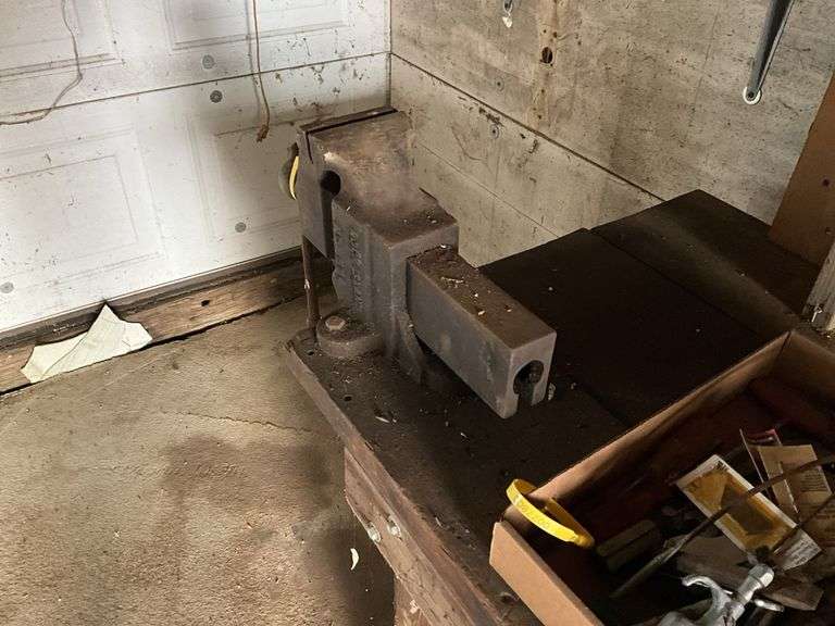 Rock Island #524 bench vice