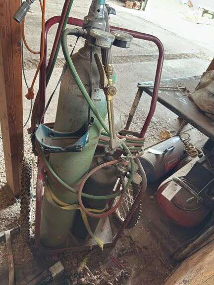 Torch Set on Cart, Hoses, Gauges and Tanks