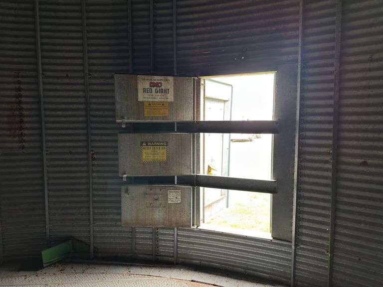 MFS Drying Grain Bin, complete with Load Out Auger and Sweep, Drying Fan wi