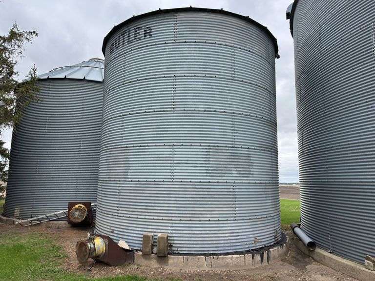 Butler Grain Bin with Unload Auger (No Motor), 18' Wide, 18' Tall