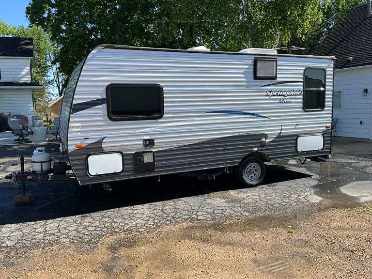 2018 Springdale by Keystone Mini Model SM1750 Single Axle Camper, Bumper Pu