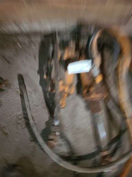 (2) Moline Hydraulic Cylinders