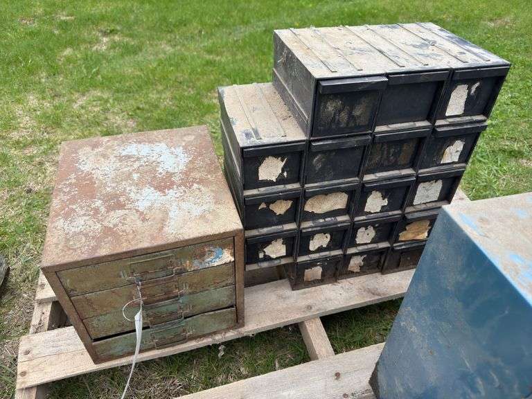 (2) Hardware Organizers