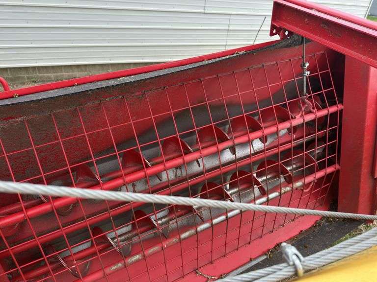 Westfield MK100-71 Swing Hopper Auger, 10"x71', Double Auger Hopper, Hydrau