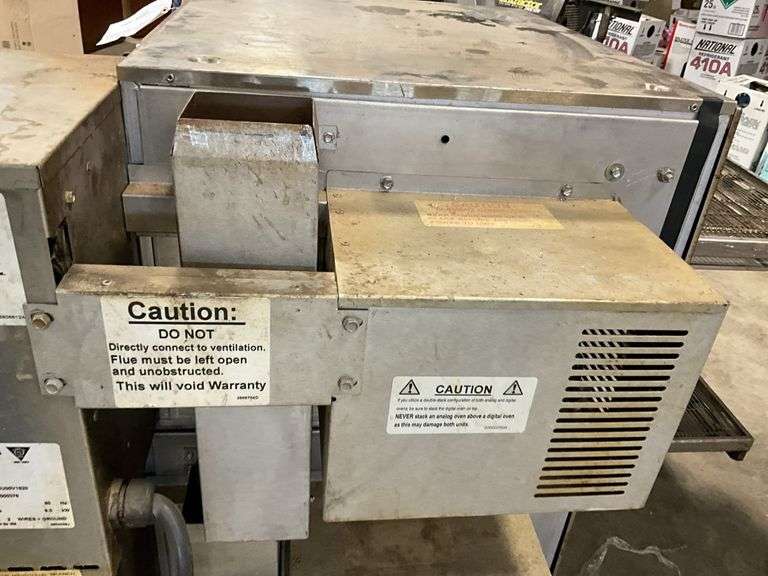 CTI Lincoln Impinger Pizza Oven, 220V - in working order when removed (has 