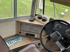 ***1993 Chevy School Bus, 27 Passenger, 4 Speed Au