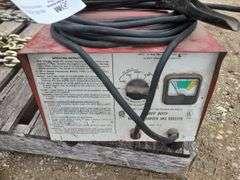 Battery Charger/Booster, 45/225 amp, 6/12 Volts
