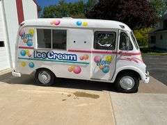 1962 International Metro Step Van Concession Truck, 116,294 miles showing,