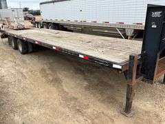 *** 2010 Loadmaster trailer, 32ft dual tandem axle
