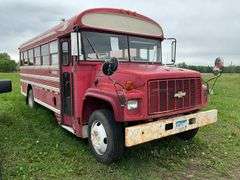 ***1993 Chevy School Bus, 27 Passenger, 4 Speed Au