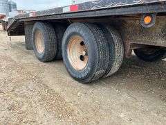 *** 2010 Loadmaster trailer, 32ft dual tandem axle