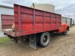 !!!!1958 Chevy Viking 40 Grain Truck, Single Axle, Chevy 327 V8 Gas, 12' St