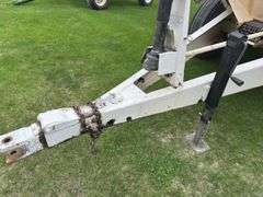 Willmar 600 Dry Fertilizer Spreader, Dual Spinners, Tandem Axle, 540PTO, Go