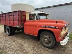 !!!!1958 Chevy Viking 40 Grain Truck, Single Axle, Chevy 327 V8 Gas, 12' St