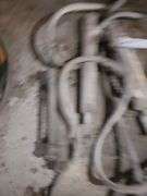 (3)Hydraulic Cylinders