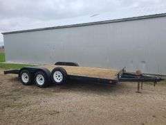 2005 Forest River Flatbed Trailer, 18', 3500lbs Tandem Axle, Fenders, Hidea