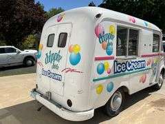 1962 International Metro Step Van Concession Truck, 116,294 miles showing,
