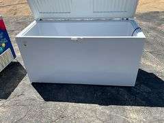 Whirlpool Chest Freezer, Model WZC3122DW01, 65"x27