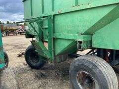 Bird Sall 300bu. Hydraulic Tilt Side Dump