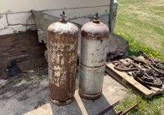 (2) bottle tanks