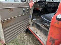!!!!1958 Chevy Viking 40 Grain Truck, Single Axle, Chevy 327 V8 Gas, 12' St