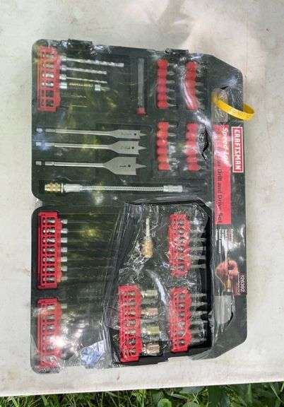 set of craftsman 72pc drill & driver set