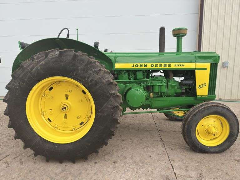 1958 John Deere 820 Diesel Standard Tractor, Restored,  Electric Start, Wid