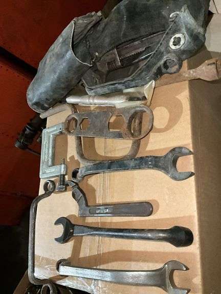 Automotive Wrenches for Vintage Automobiles