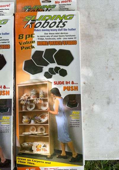 3 boxes of sliding furniture movers