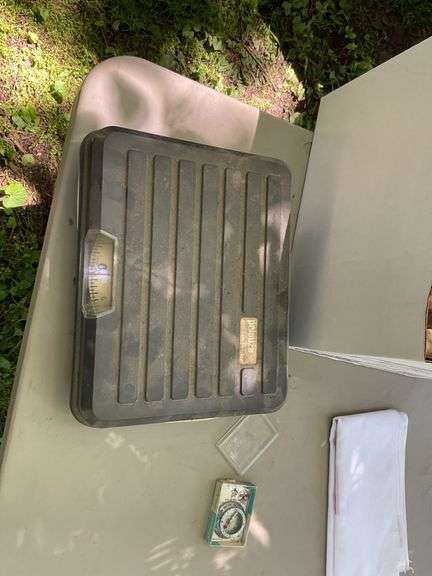 VIntage hat & box; cigar cases; boxes; misc
